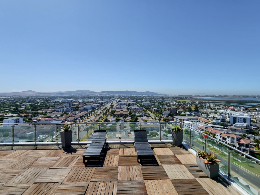 3 Bedroom Property for Sale in Waves Edge Western Cape